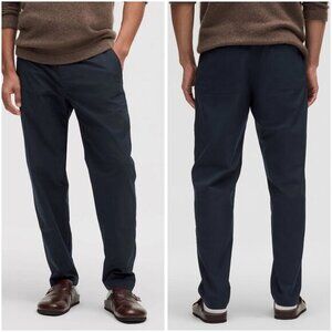 Lululemon Men's Relaxed-Tapered Smooth Twill Trouser in True Navy Size 36